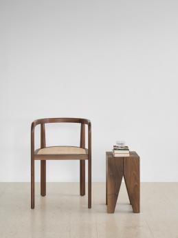 Backenzahn&trade; stool - Backenzahn_5.jpg