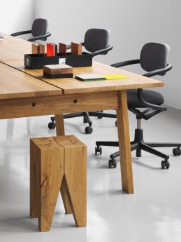 Backenzahn&trade; stool - Backenzahn_9.jpg